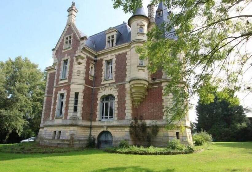 Пансион Chateau De Hieville