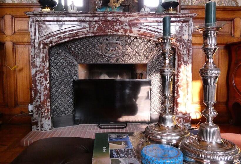 Пансион Chateau De Hieville