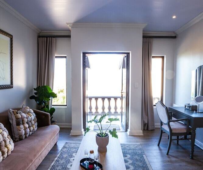 بنسيون Chateau De Marine Boutique Hotel & Wellness