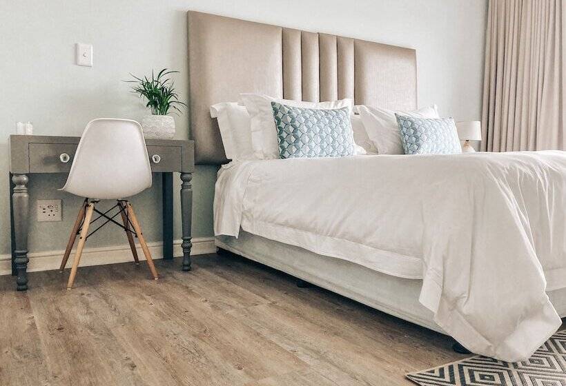 بنسيون Chateau De Marine Boutique Hotel & Wellness