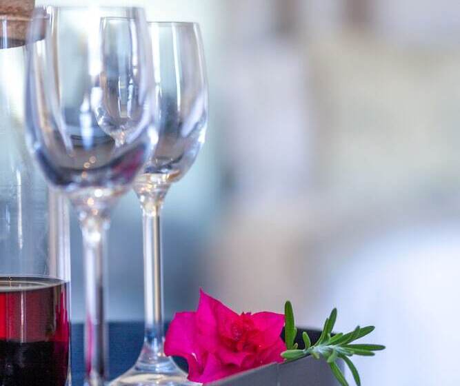 بنسيون Chateau De Marine Boutique Hotel & Wellness