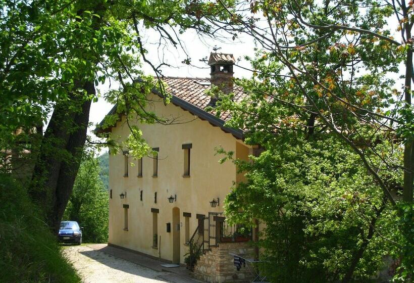 펜션 Countryhouse Il Sentiero Degli Ailanti