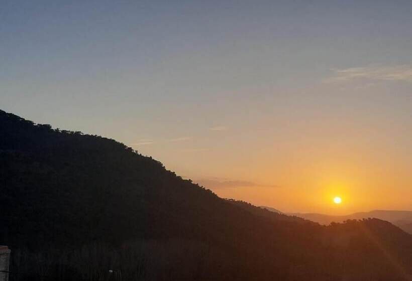 پانسیون Gite Du Barrage