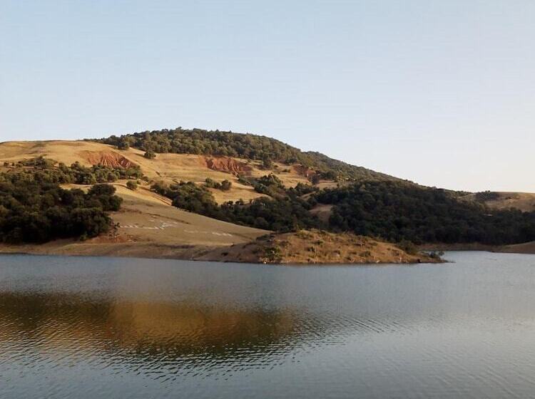 پانسیون Gite Du Barrage