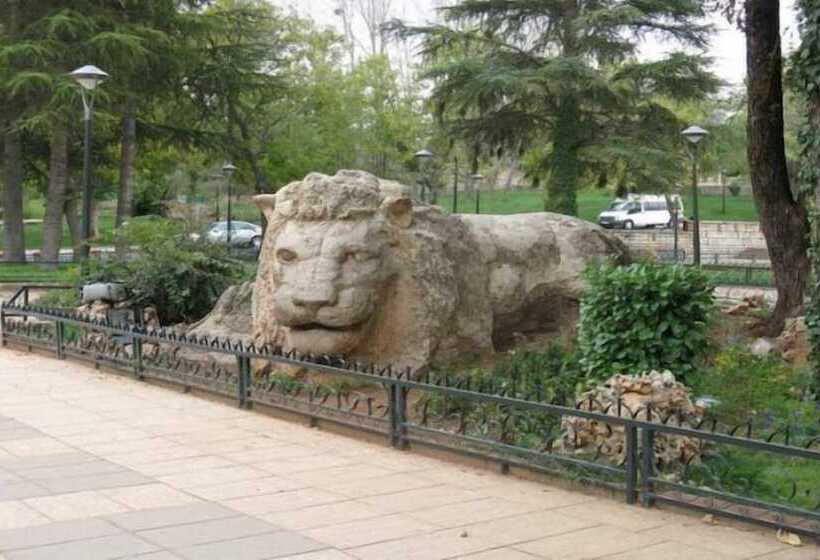 پانسیون Gite Du Barrage