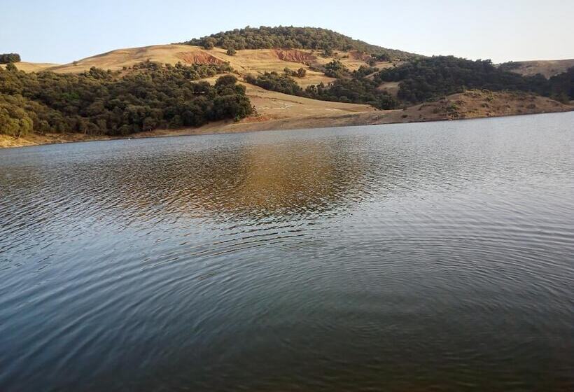 پانسیون Gite Du Barrage