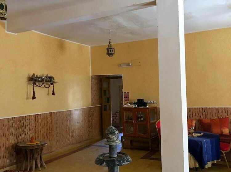 پانسیون Gite La Grotte Vallee