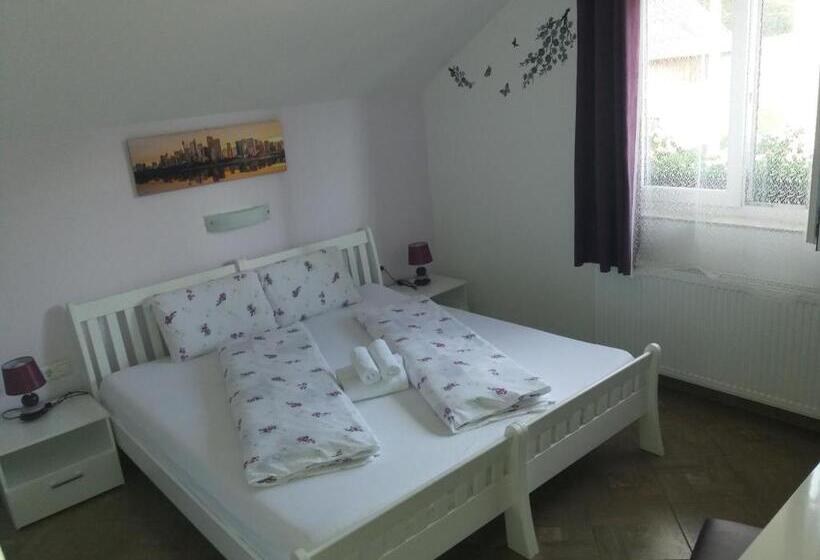 ペンション Guest House Mačić