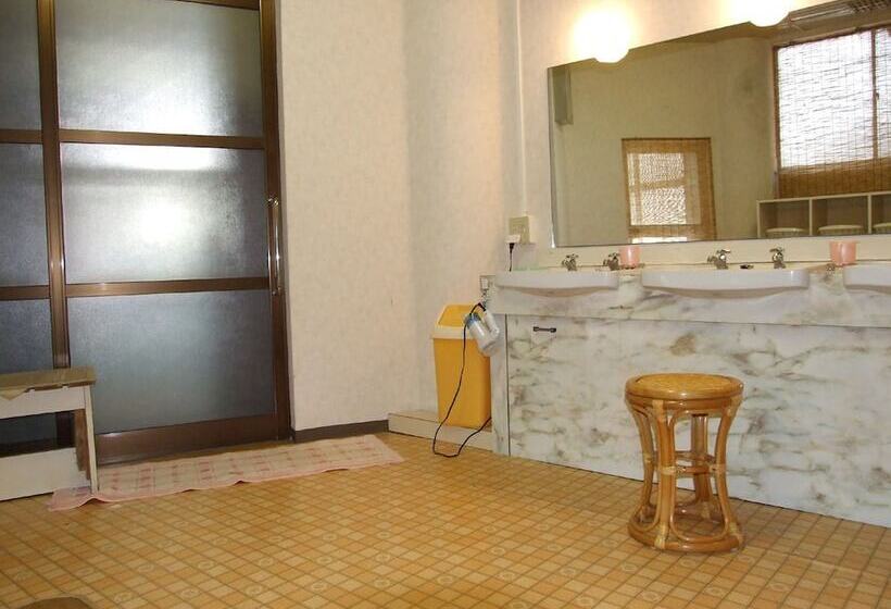 بنسيون Hanesawa Onsen Katoya Ryokan