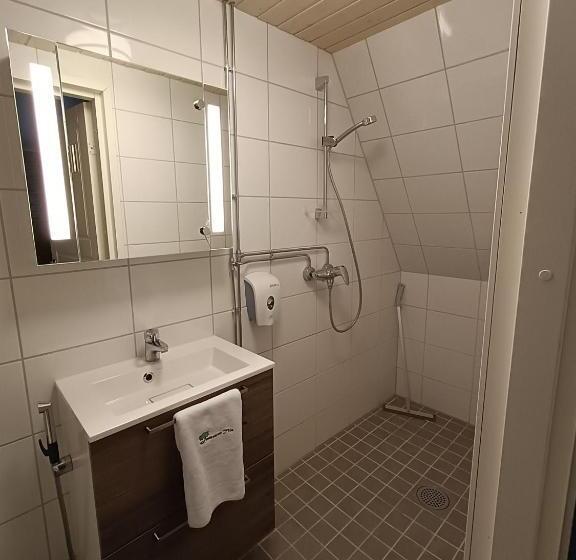 Пансион Joensuun Tilan Päärakennus