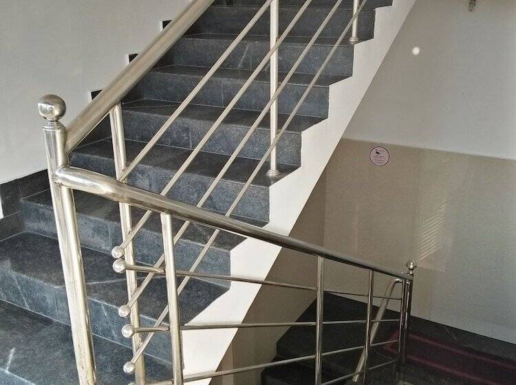 بنسيون Kay Kay Residency