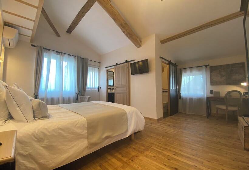 بنسيون La Maison Du Poëlon