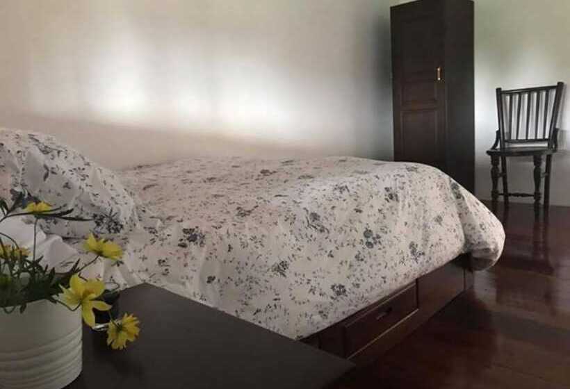 Пансион Maa Damnoen B&b