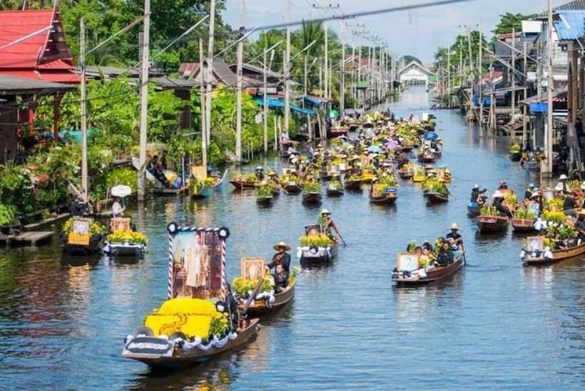 Пансион Maa Damnoen B&b