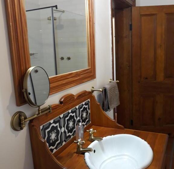 بنسيون Monte Rosa Guesthouse