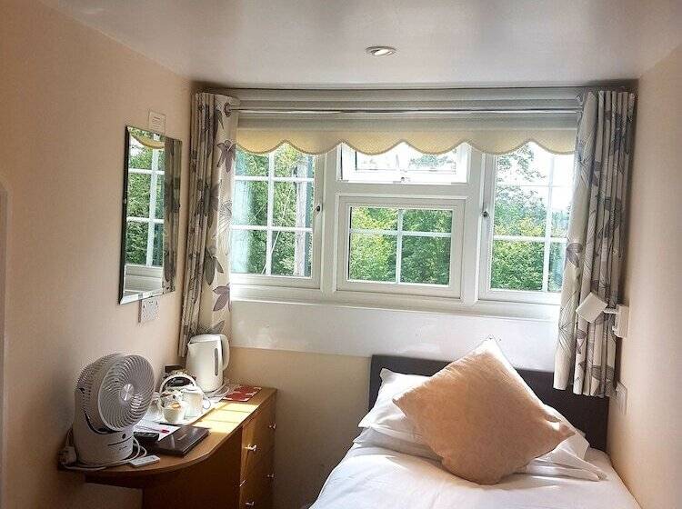 膳宿费 Penryn Guest House