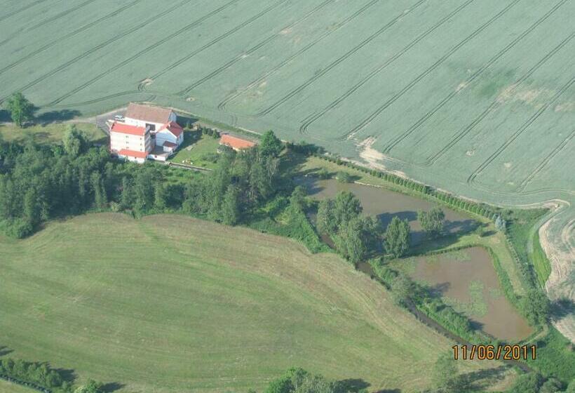 بنسيون Penzion Hajský Mlýn