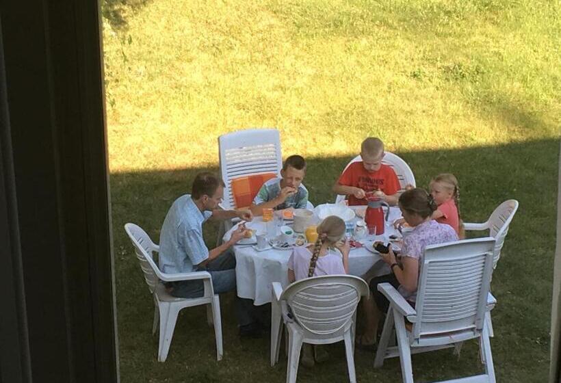 פנסיון Presbytere