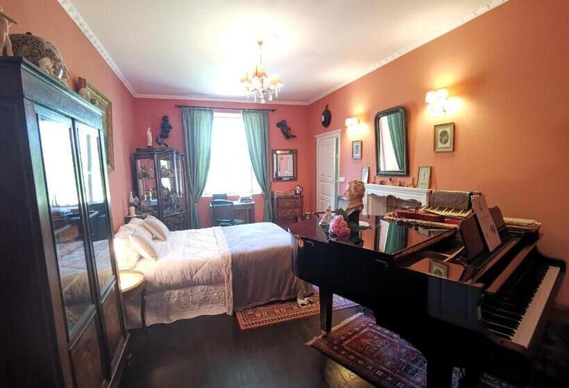 פנסיון Presbytere