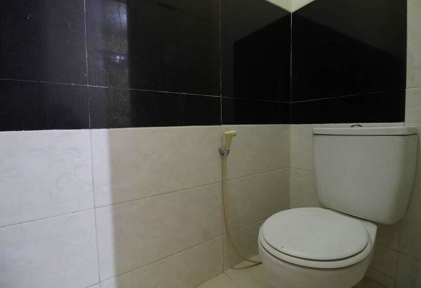 펜션 Reddoorz @ Pondok Kopi