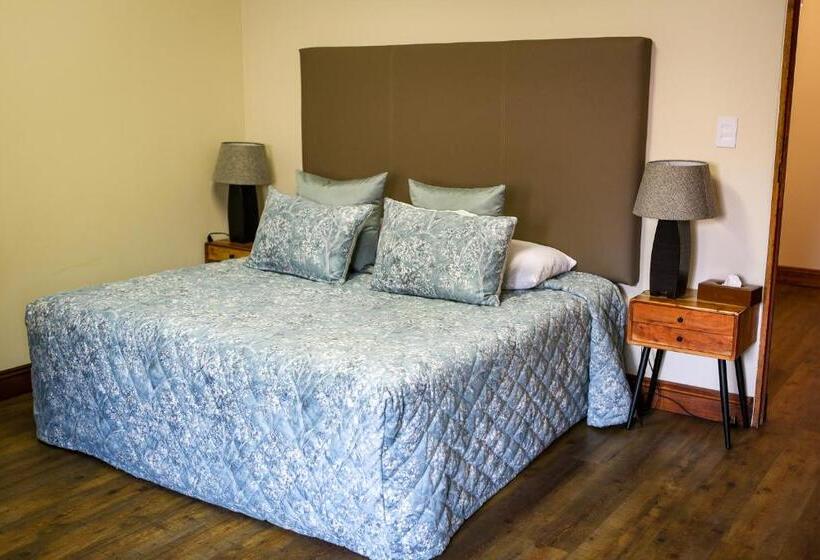 بنسيون Scott S Manor Guesthouse Function And Conference Venue