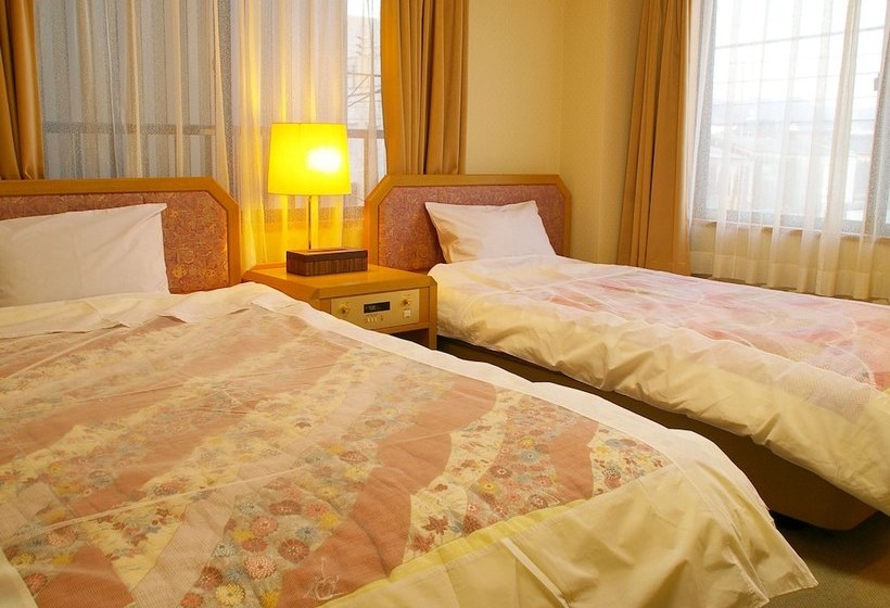 بنسيون Seigetsu Ryokan