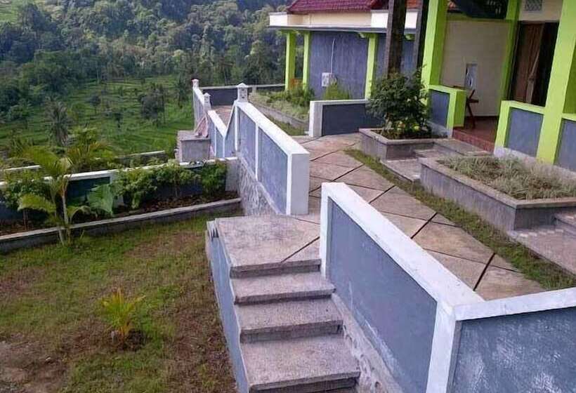 פנסיון Senaru Lodge