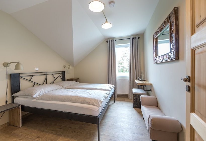 膳宿费 Smrcina Resort