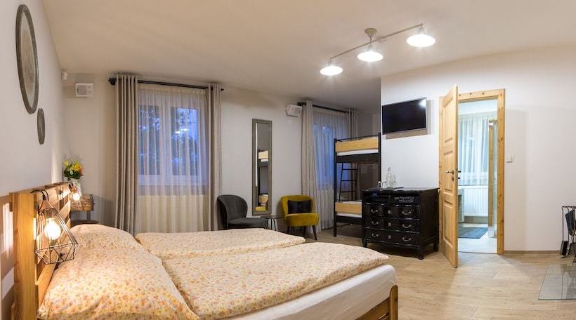 膳宿费 Smrcina Resort