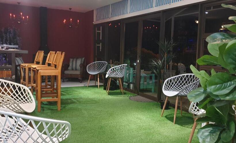 بنسيون Stoneridge