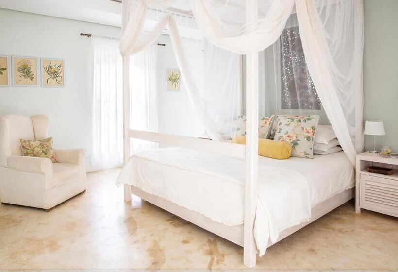 Пансион The Grand Marigold