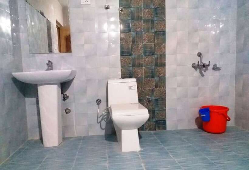 Pensão Tih Kailash Mansarovar Home Stay & Guest Hs