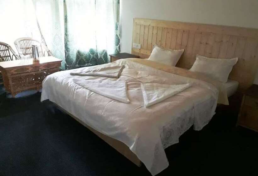 פנסיון Tih Kailash Mansarovar Home Stay & Guest Hs