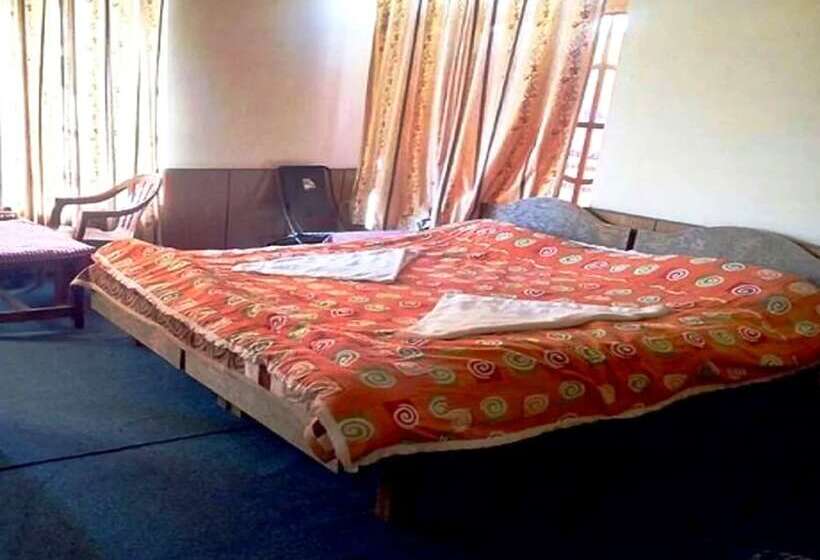 פנסיון Tih Kailash Mansarovar Home Stay & Guest Hs