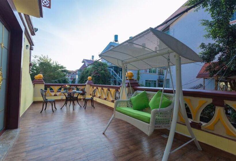 بنسيون Xiamen Feisu Champs Dora