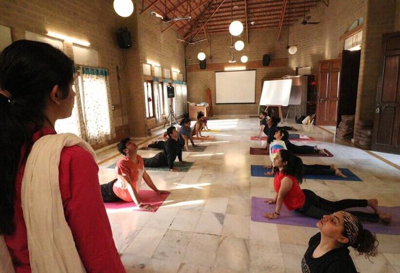 אתר נופש Govardhan Eco Village