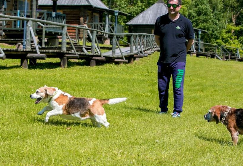 منتجع Volyn Country Club