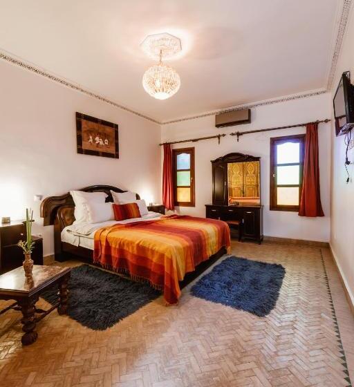 رياض Kasbah Alili