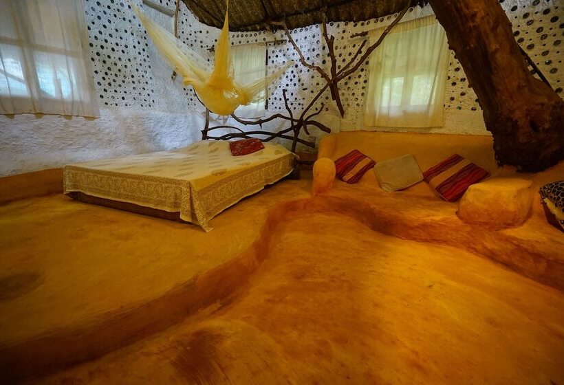 Saraya Art Cafe B&b