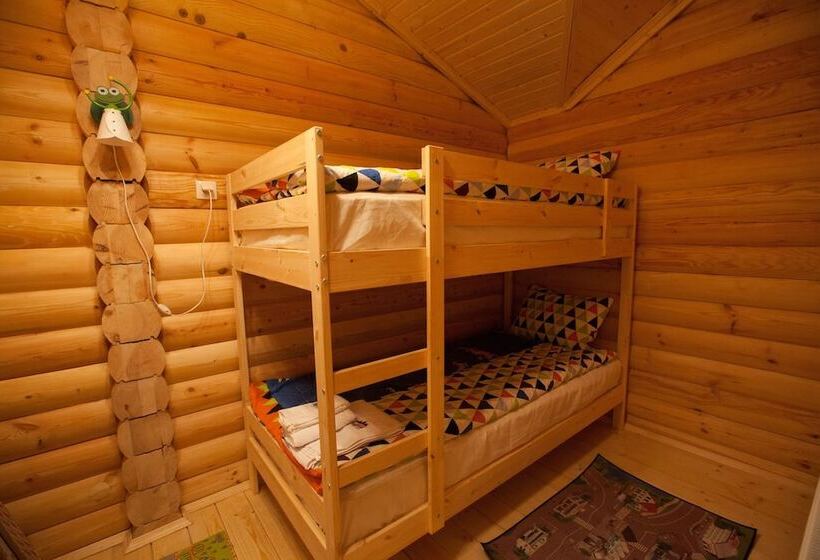 Shishki Na Lampushke   Russkaya Derevnya