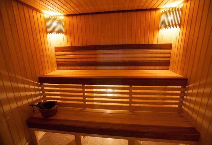 Shishki Na Lampushke   Russkaya Derevnya