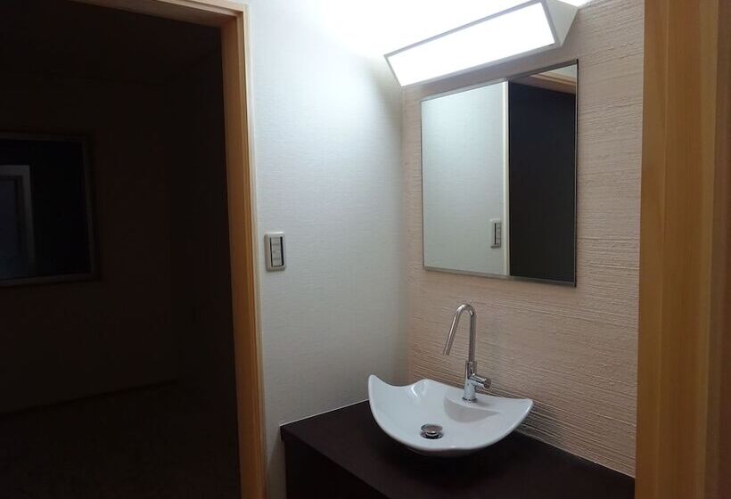 הוסטל Minshuku Koide