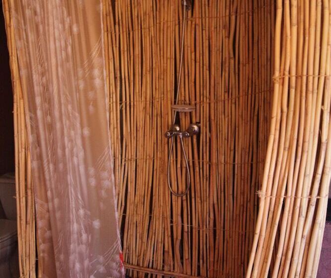 تختخواب و صبحانه Bivouac Des Aigles