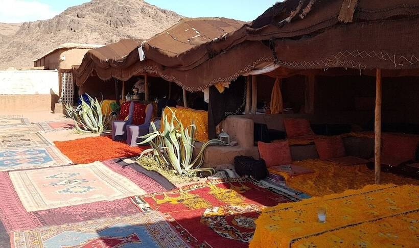 تختخواب و صبحانه Bivouac Des Aigles