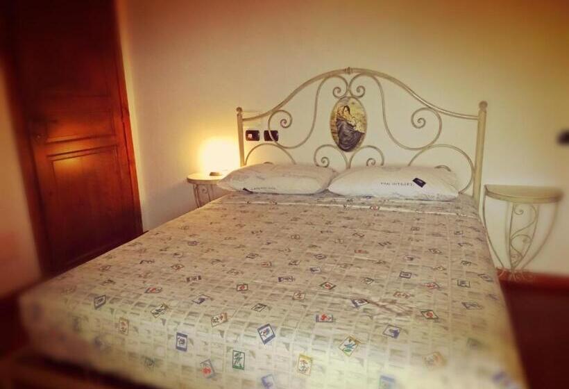 مبيت وإفطار Casale Del Sole