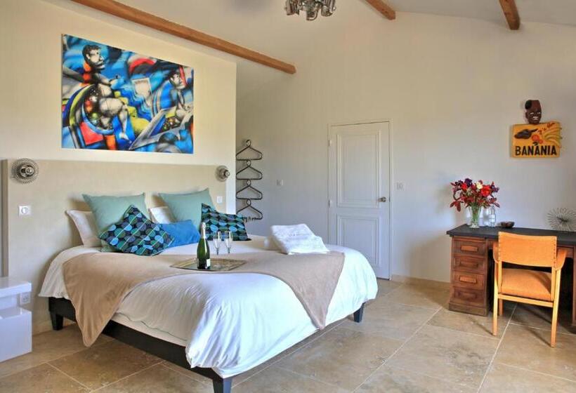 مبيت وإفطار Chateau Du Palanquey & Spa