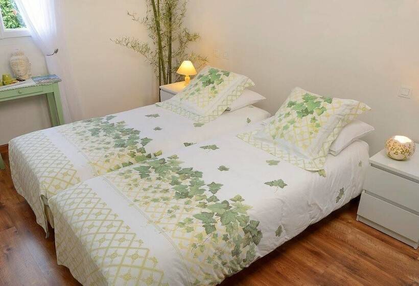 ベッドアンドブレックファースト Domaine De La Cour