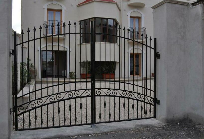 住宿加早餐  Ibasilischi