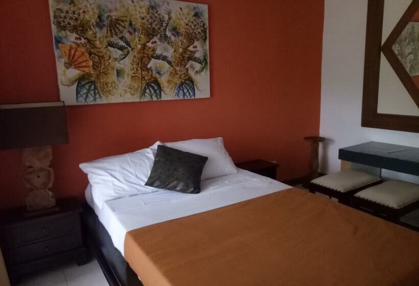 ベッドアンドブレックファースト Kembang Guest House