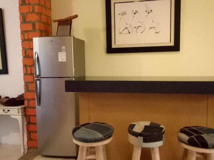 ベッドアンドブレックファースト Kembang Guest House